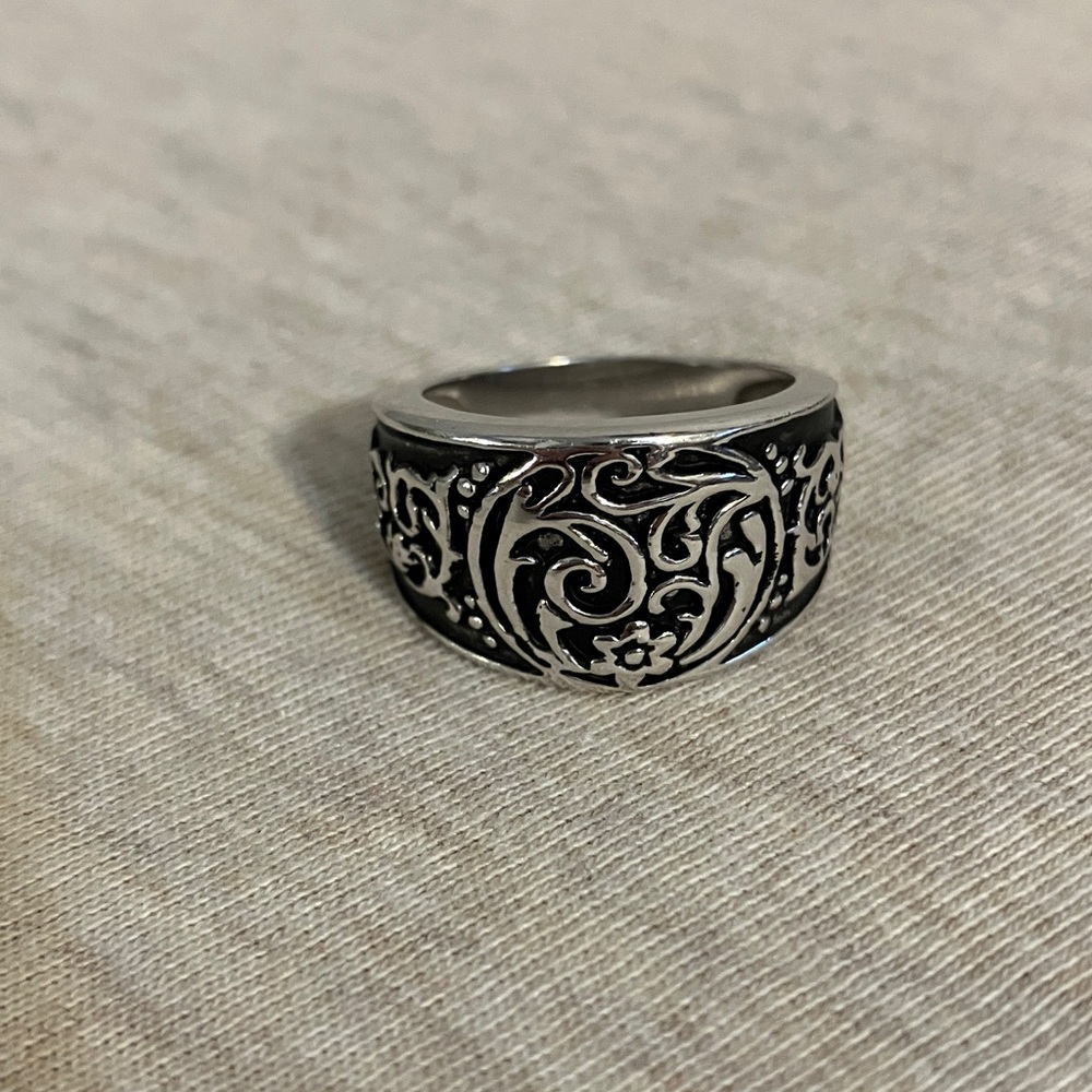 Montana Silversmith Ring-Intricate Silver Ring